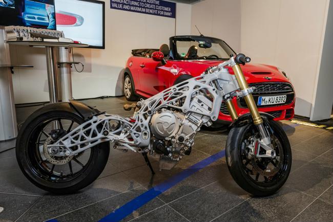 S1000RR sports bike chassis-2